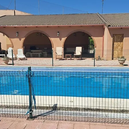 Con Piscina En San Mateo de Gállego