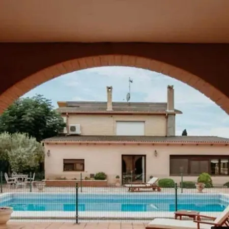 Con Piscina En San Mateo de Gállego