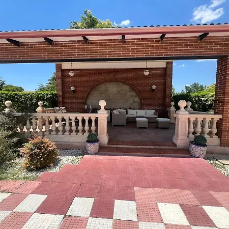 度假居 Con Piscina En San Mateo de Gállego